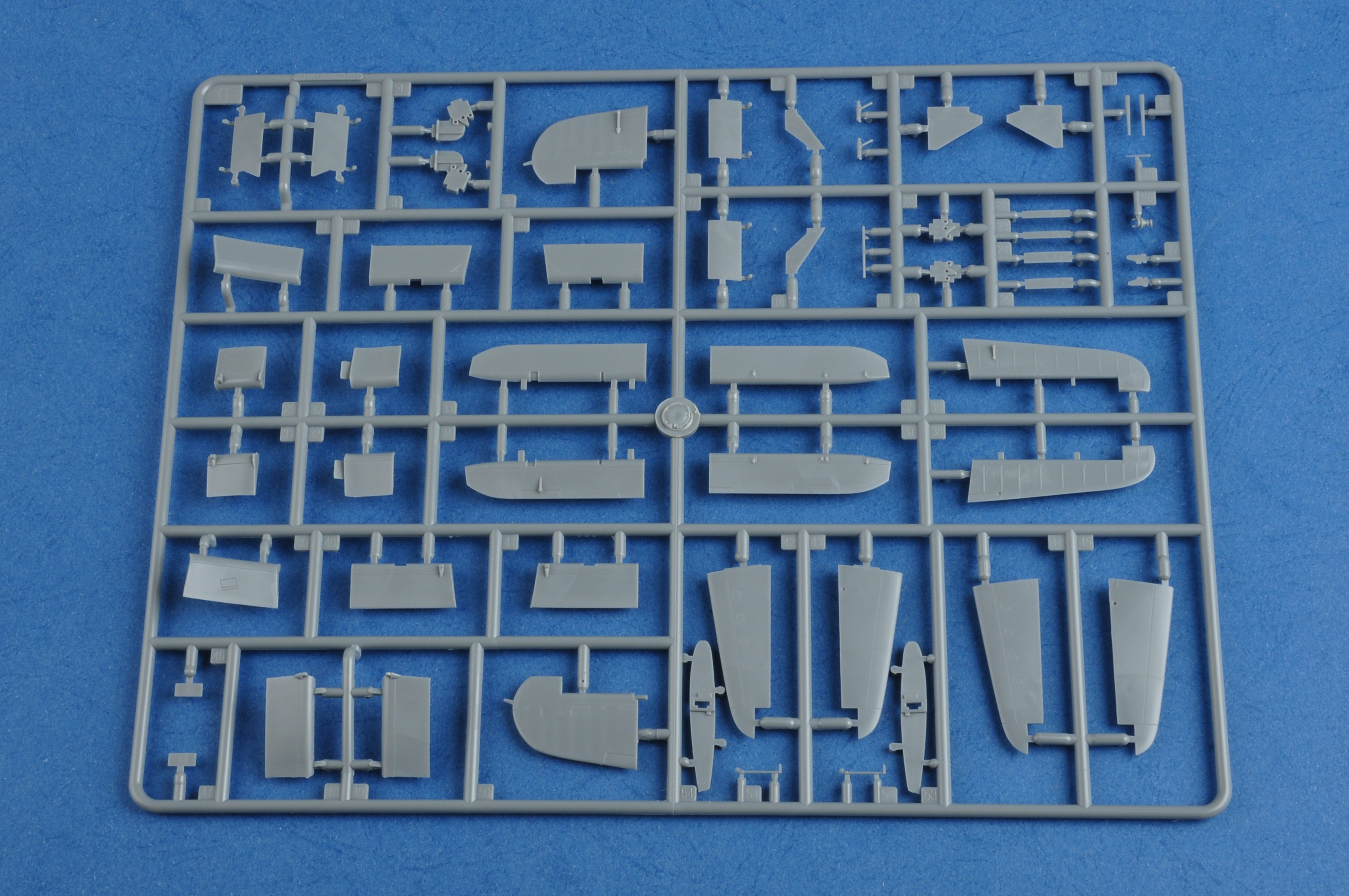 1/48 F4U-5 Corsair - Hobby Sense