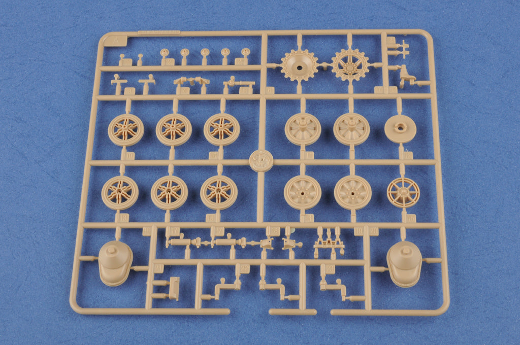 1/35 German PzKpfw.II Ausf.J (VK1601) - Hobby Sense