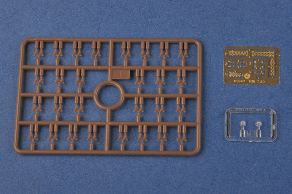 1/35 Soviet T20 Armored Tractor Komsomolets 1940 - Hobby Sense