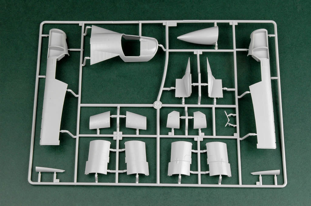1/48 EF111A Raven - Hobby Sense