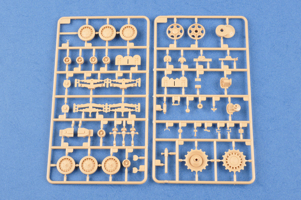 1/35 Hungarian 44M Tas - Hobby Sense