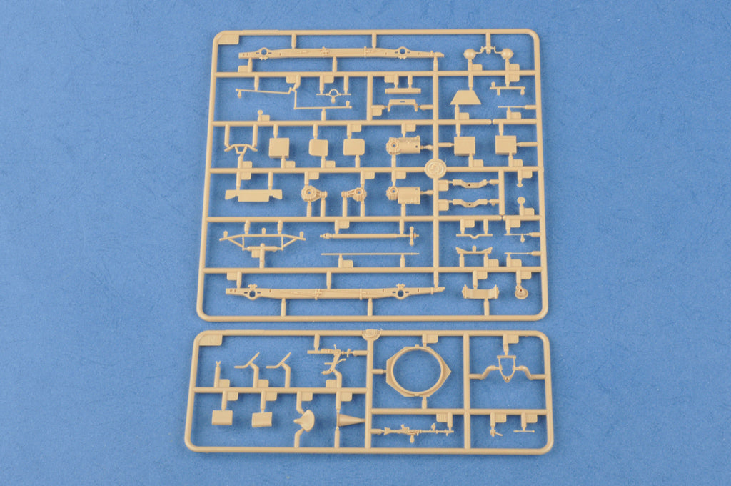 1/35 German Le.Pz.Sp.Wg. Sd.Kfz.221 Leichter Panzerspahwagen Early - Hobby Sense