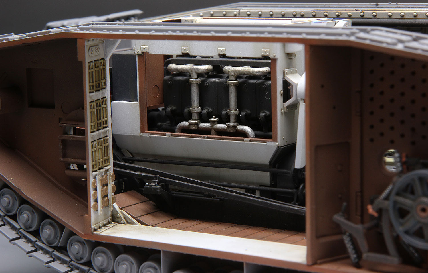 1/35 British Heavy Tank MK.V Male, full interior kit - Hobby Sense