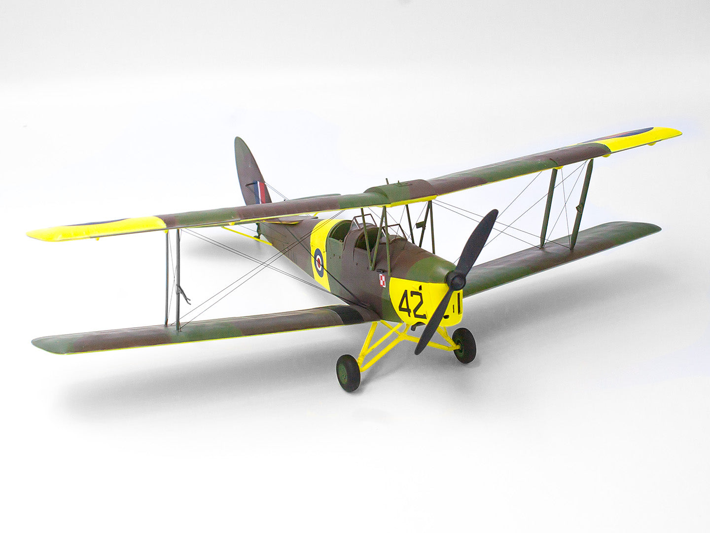 1/32 DH 82A Tiger Moth British Training Aircraft - Hobby Sense