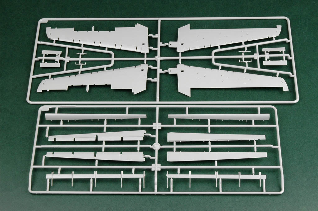 1/48 EF111A Raven - Hobby Sense