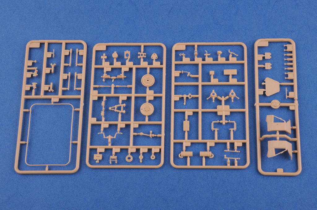 1/35 German Sd.Kfz.223 Leichter Panzerspahwagen (1st Series) - Hobby Sense