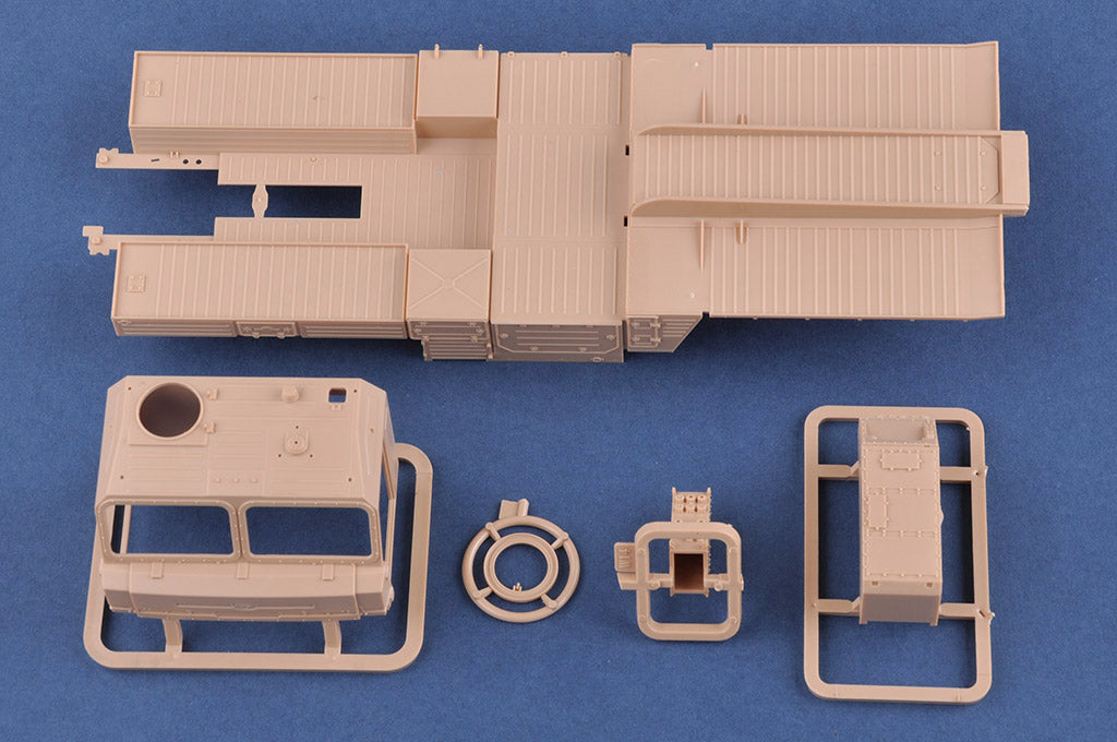 1/35 Russian BAZ 64022 with 5P85TE2 TEL S400 - Hobby Sense
