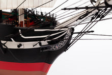 1/100 USS Constitution - Hobby Sense