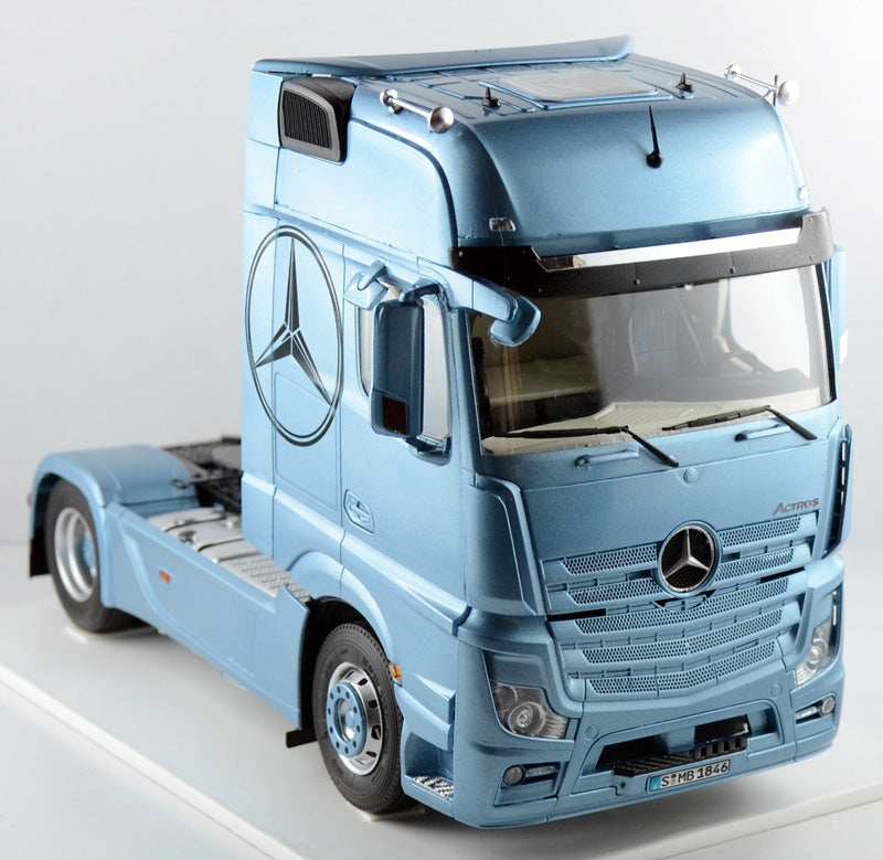1/24 Mercedes Benz Actros MP4 Gigaspace - Hobby Sense
