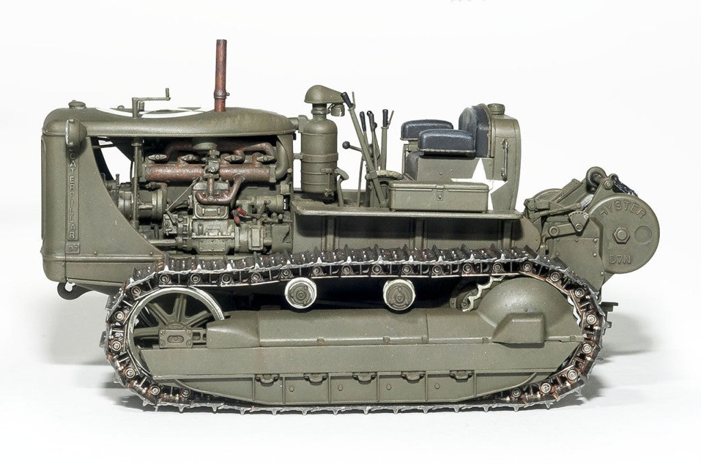 1/35 U.S.Tractor with Towing Winch & Crewmen. Special Edition - Hobby Sense