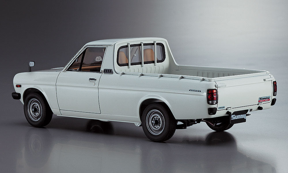 1/24 Nissan Sunny Truck (1979) Long Body Deluxe - Hobby Sense