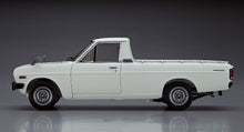 1/24 Nissan Sunny Truck (1979) Long Body Deluxe - Hobby Sense