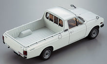 1/24 Nissan Sunny Truck (1979) Long Body Deluxe - Hobby Sense