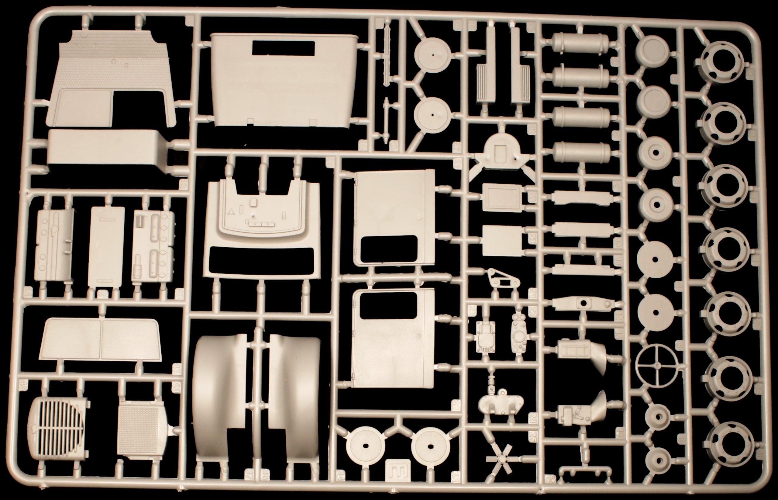 1/35 Bussing NAG 500S - Hobby Sense