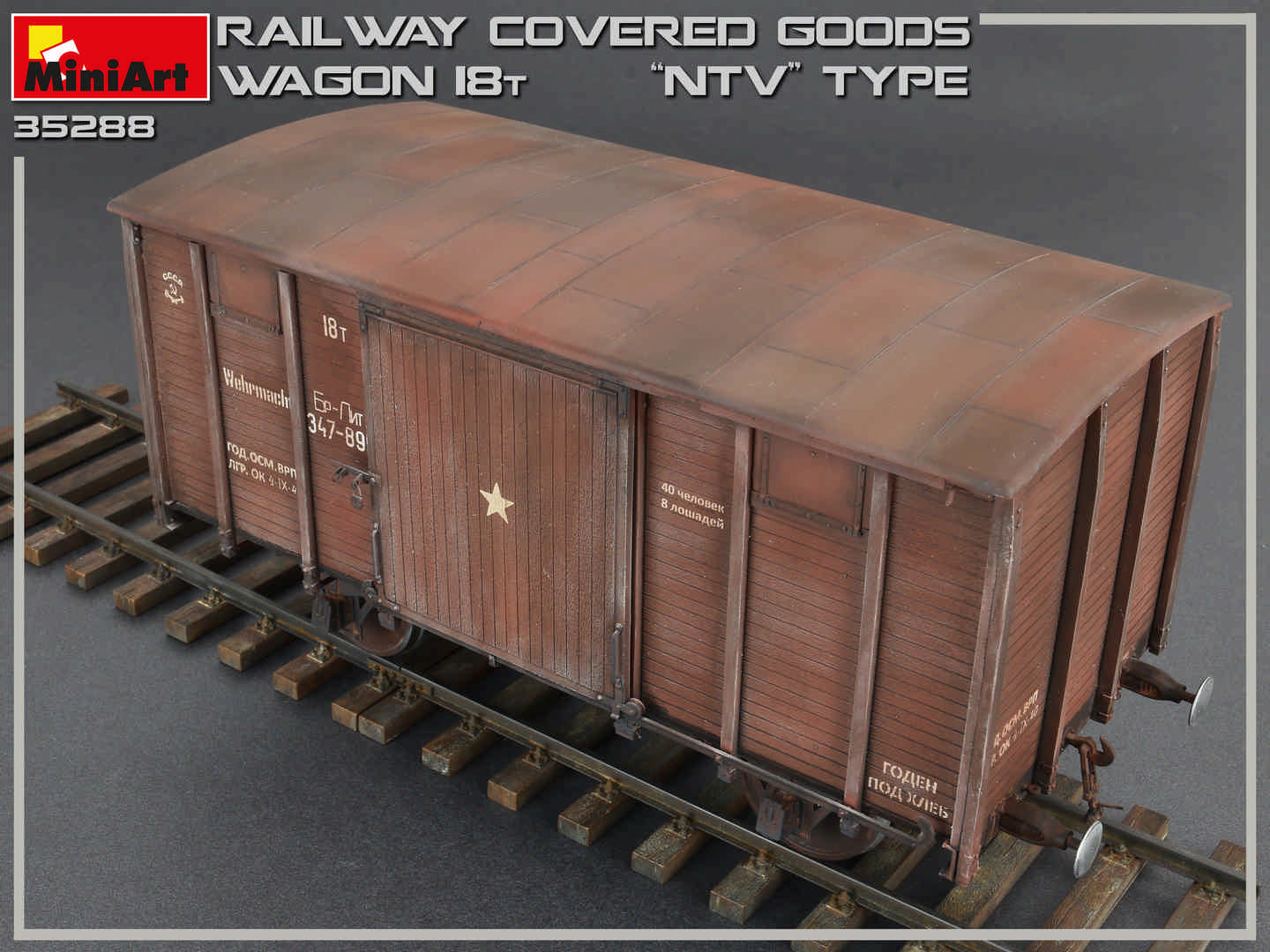 1/35 Railway Covered Goods Wagon 18t 