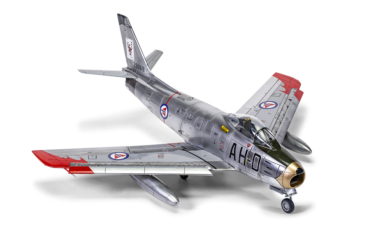 1/48 North American F-86F-40 Sabre - Hobby Sense