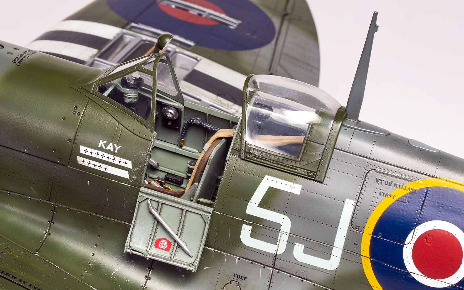 1/24 Supermarine Spitfire Mk.IXc - Hobby Sense