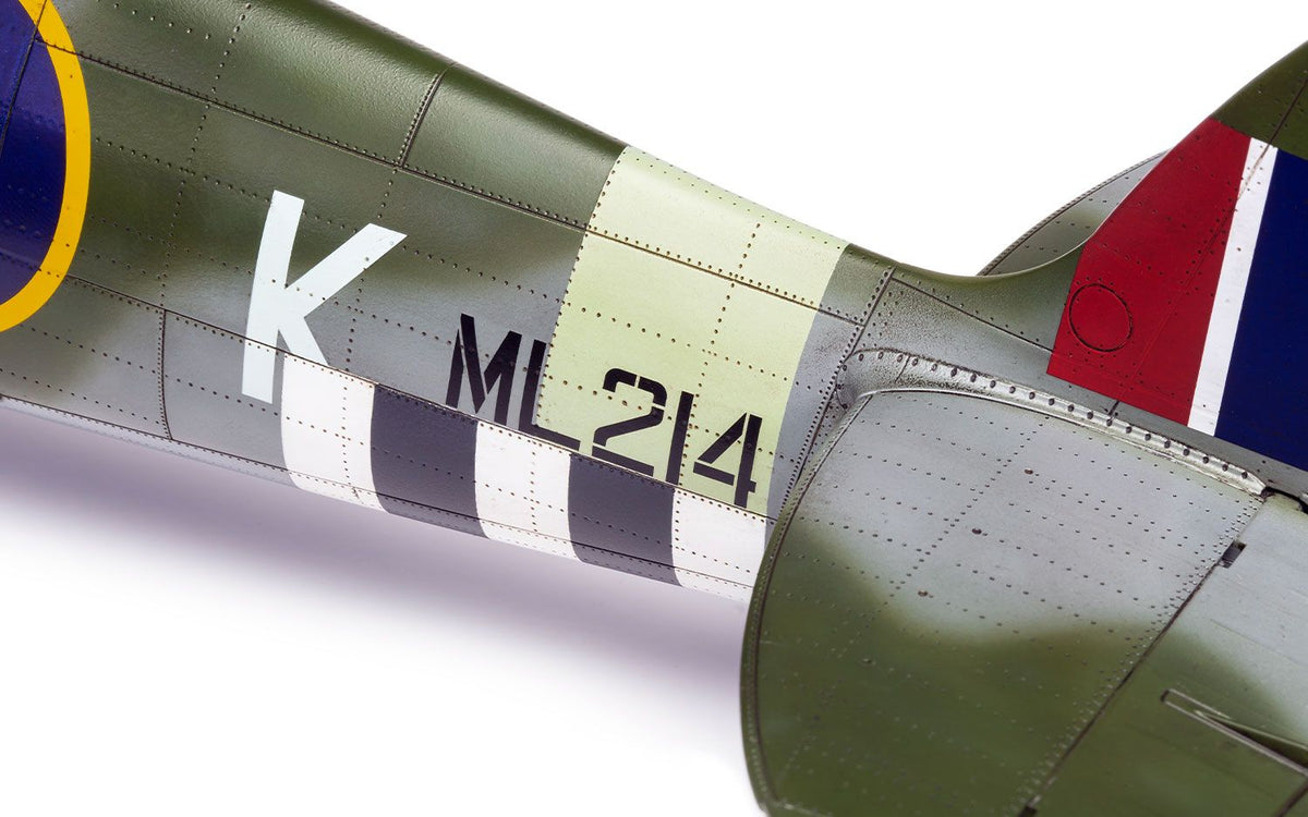 1/24 Supermarine Spitfire Mk.IXc - Hobby Sense