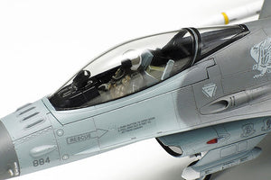 1/72 F16 CJ Fighting Falcon w/Full Equipment - Hobby Sense