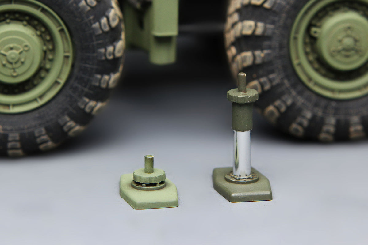 1/35 9A52-2 Smerch Russian Long-Range Rocket Launcher - Hobby Sense