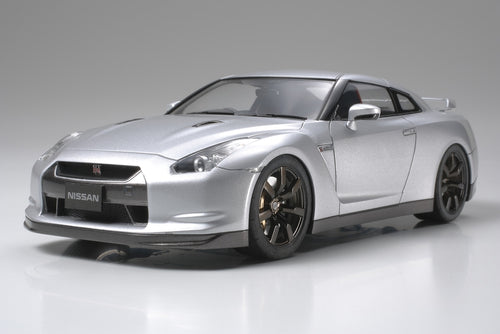 1/24 Nissan GT R - Hobby Sense