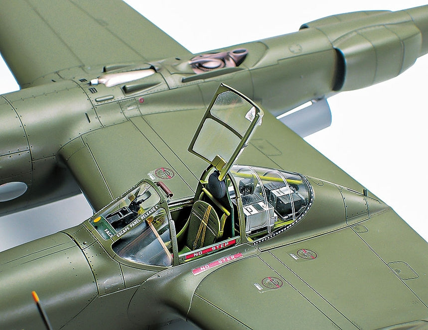 1/48 Lockheed P38 F/G Lightning - Hobby Sense