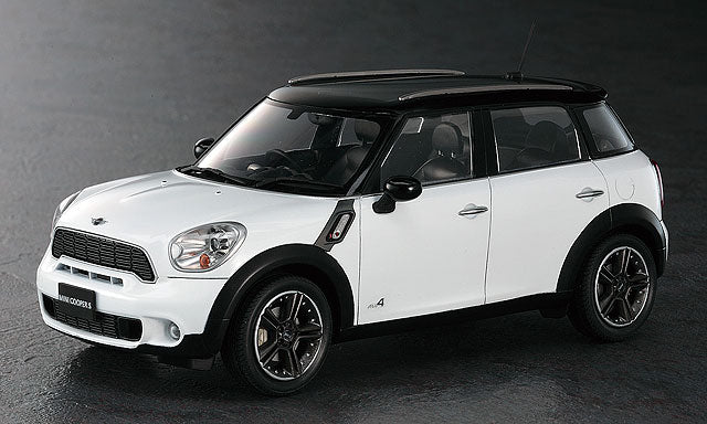 1/24 Mini Cooper S Countryman ALL4 4-Door Car - Hobby Sense