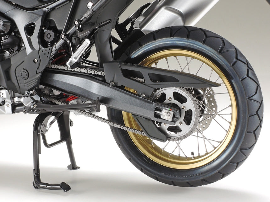 1/6 Honda CRF1000L Africa Twin - Hobby Sense