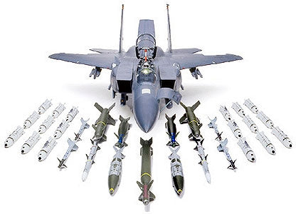 1/32 Boeing F15E Strike Eagle w/Bunker Buster - Hobby Sense