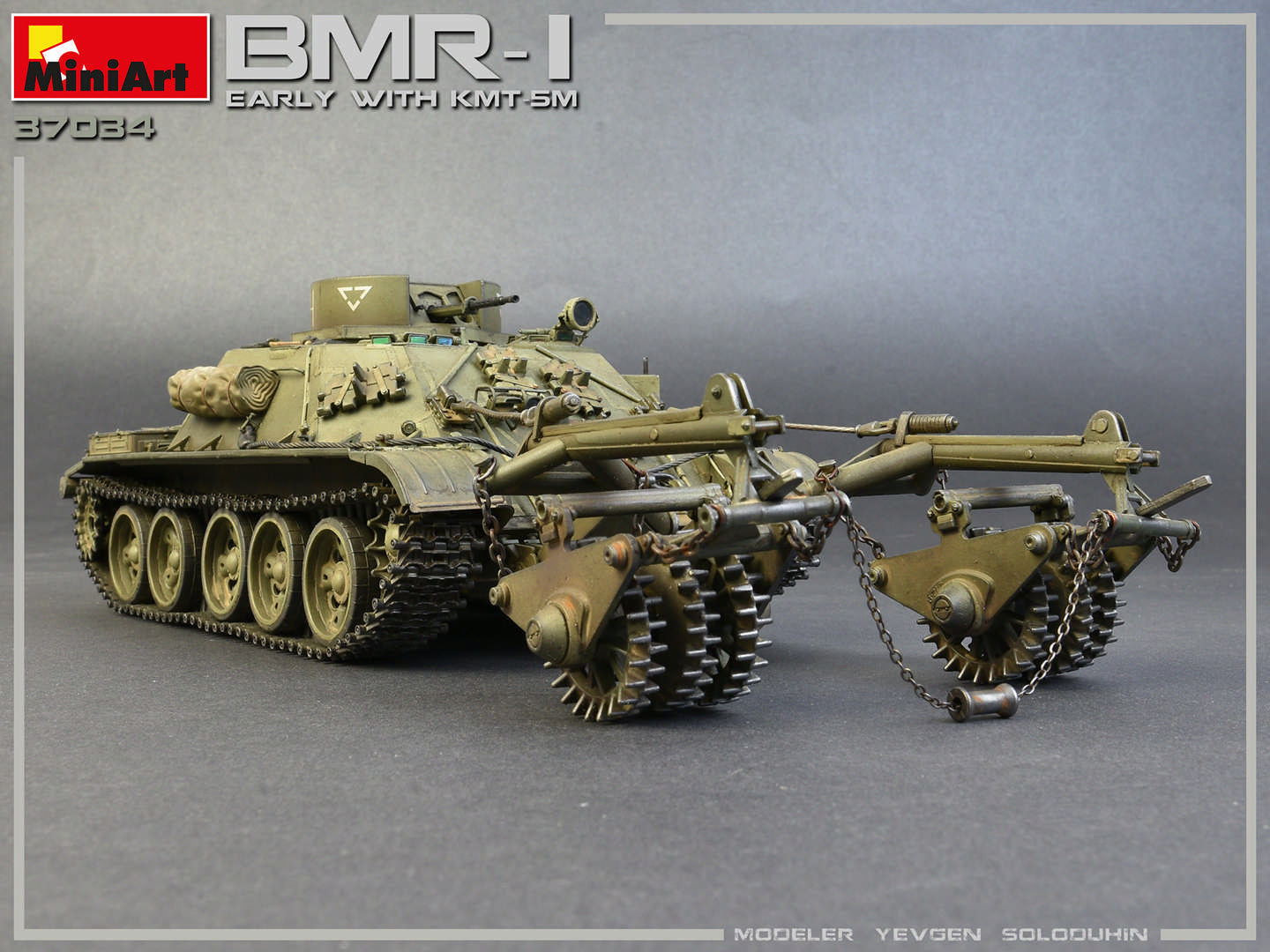 1/35 BMR-1 Early Mod. with KMT-5M Mine Clearing Armored Vehicle - Hobby Sense