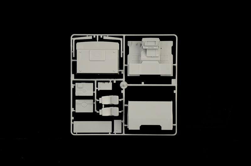 1/24 Volvo F16 Globetrotter Canvas Truck with Elevator - Hobby Sense