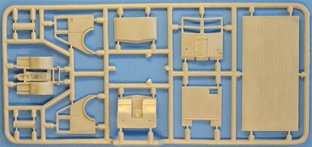 AHN French 3,5t truck medical van - Hobby Sense