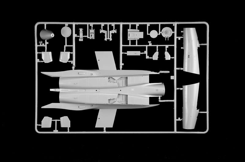 1/48 F15E Strike Eagle - Hobby Sense