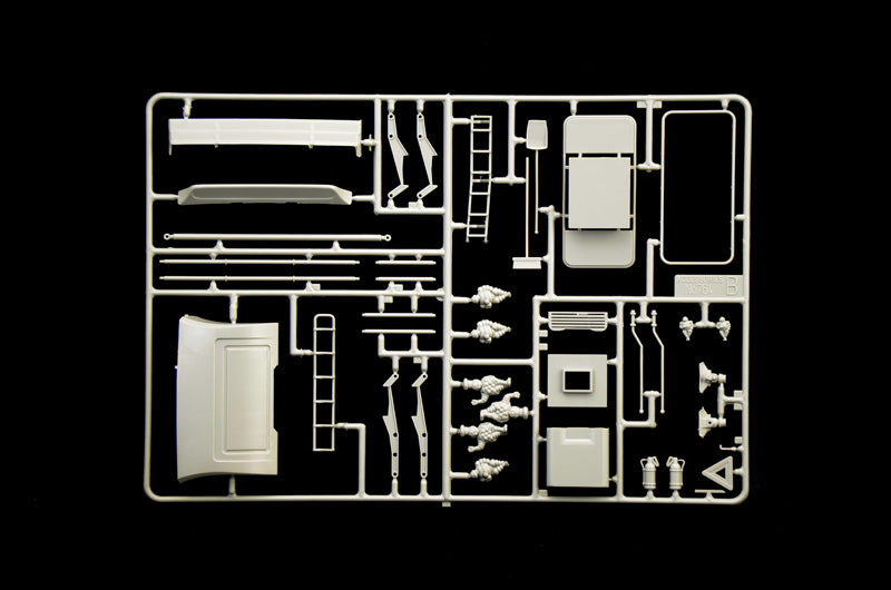 1/24 Volvo F12 Intercooler Low Roof with Accessories - Hobby Sense